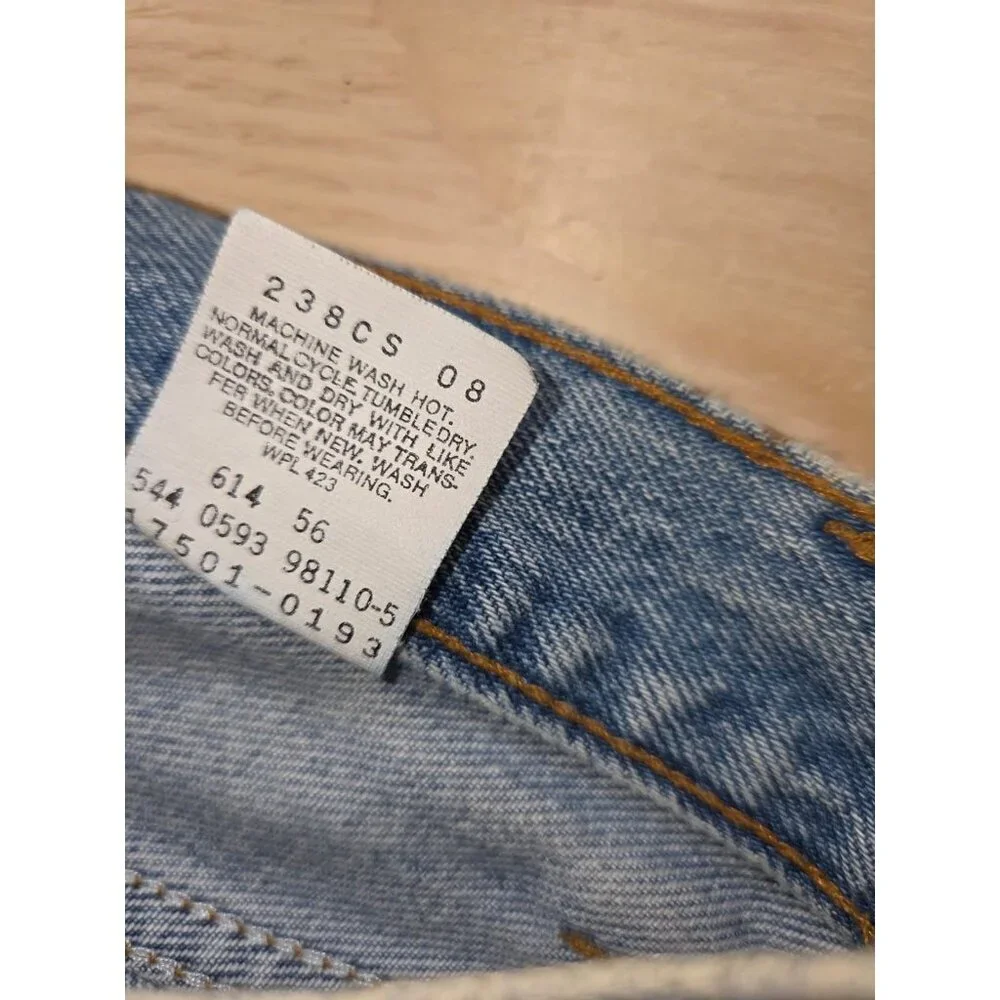 Levi's Vintage Women's 5 Fits 25" 17501 High Rise Tapered Mom Jeans Made USA 90s - Picture 6 of 6